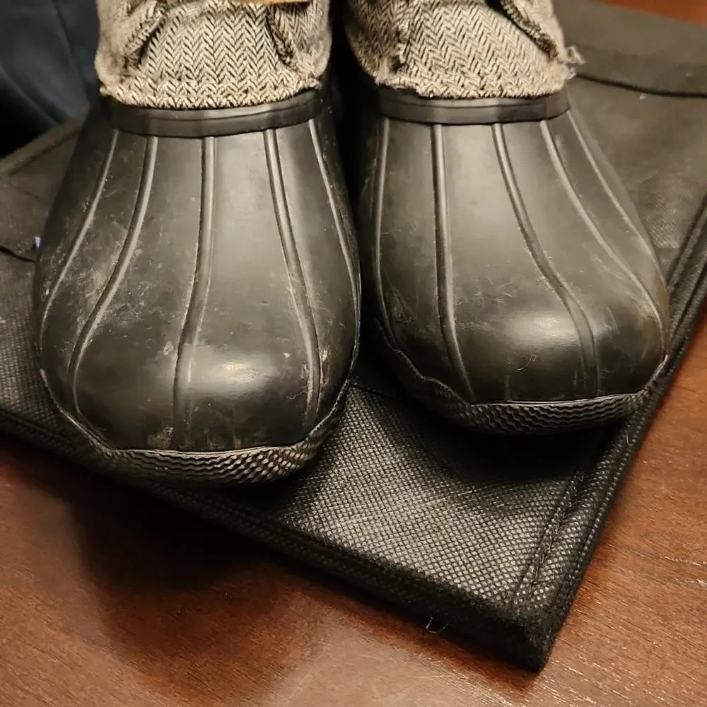 Sperry Women's Black & Silver Herringbone Saltwater Waterproof Boots Size 5